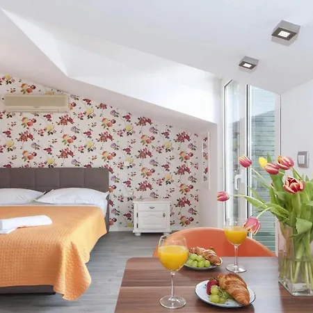 Apartment Angela - With Balcony And Sea View Dajana Baska Voda